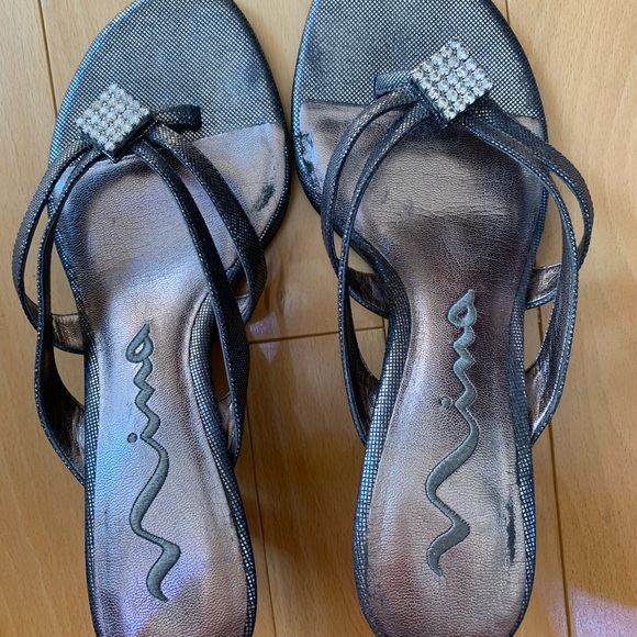 Nina sandals size 6.5 - Picture 2 of 4